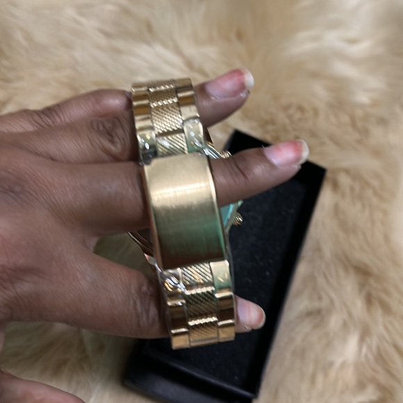 Gold Tone Rope Detail Metal Quartz Style Men’s Watch - Picture 5 of 6